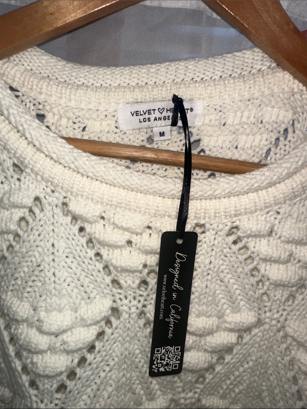 Velvet Heart White Crochet Knit Crop Sweater NWT Short Sleeve Crewneck - Picture 4 of 8
